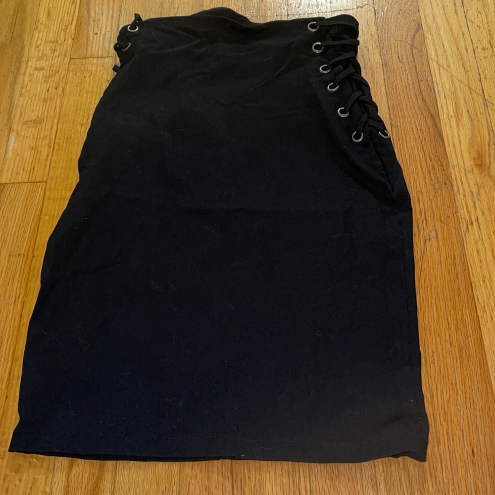 Black skirt
